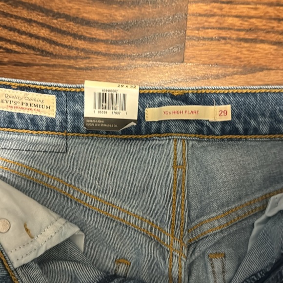 Levi’s 70s High Flare Jeans - Picture 3 of 7
